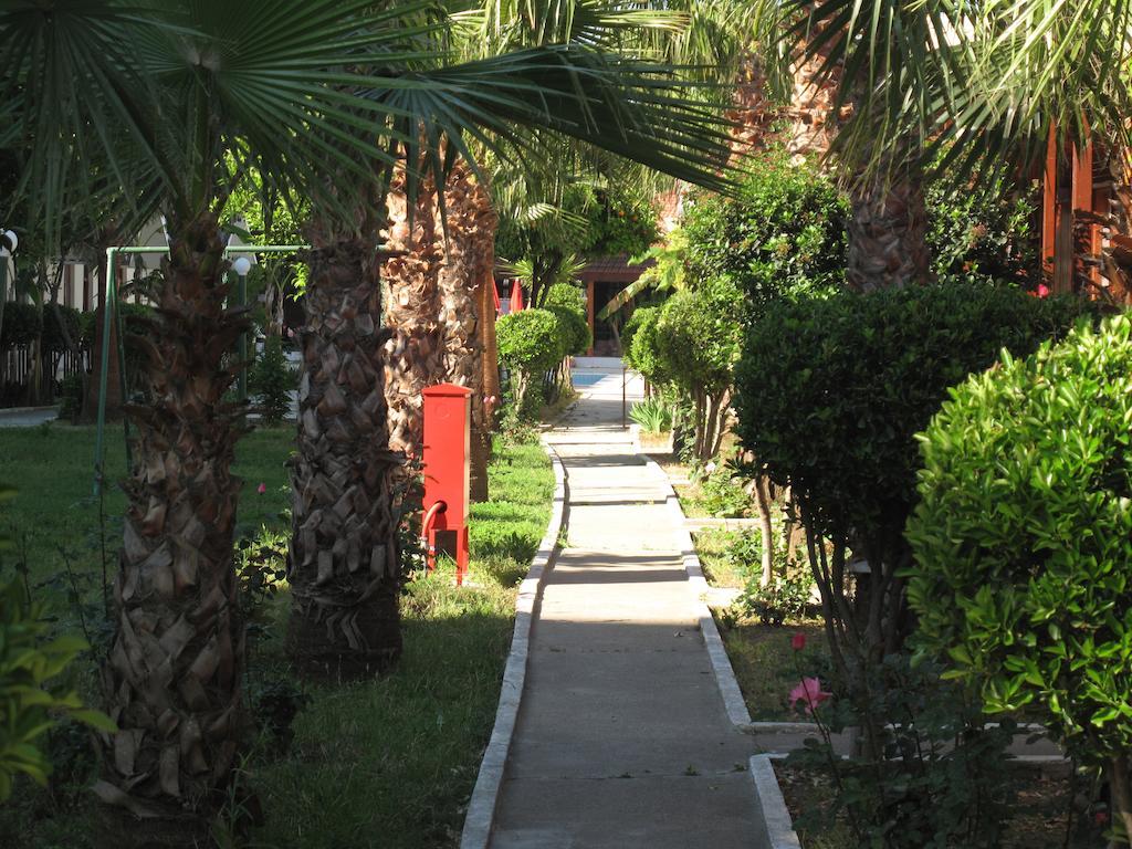 Dream Park Bungalow Titreyengol Εξωτερικό φωτογραφία